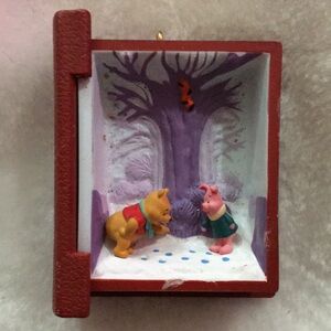 Disney Winnie the Pooh and Piglet Storybook Toy